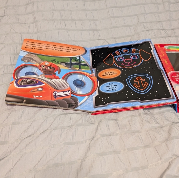 Paw Patrol Read & Glow Pad Story Set - Picture 5 of 6